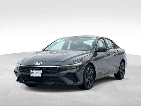 New 2026 Hyundai Elantra Sport FWD image 2