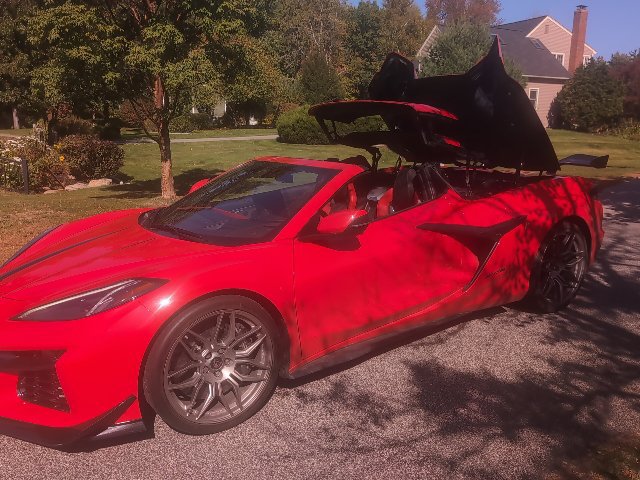 Used 2026 Chevrolet Corvette Z06 w/ Z07 Performance Package RWD image 1
