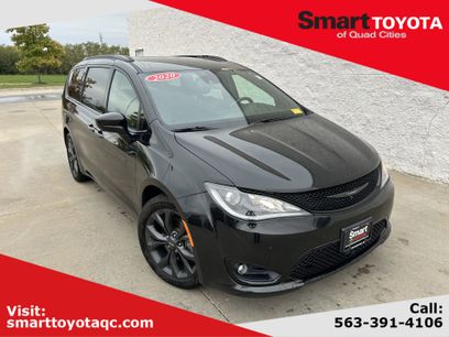 Used 2020 Chrysler Pacifica Touring-L w/ Advanced Safetytec Group