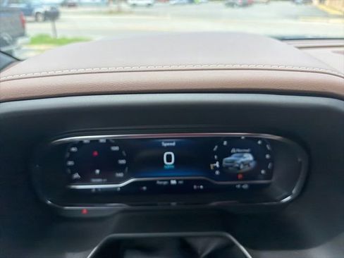Used 2022 Chevrolet Tahoe High Country RWD image 21