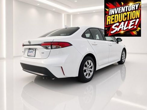 Used 2022 Toyota Corolla LE FWD image 9