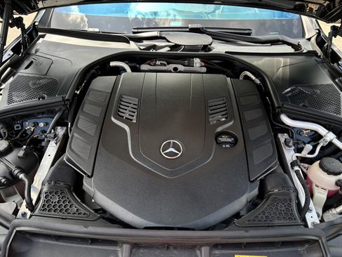 Used 2024 Mercedes-Benz Maybach S 580 4MATIC image 23