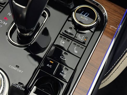 New 2026 Bentley Flying Spur Azure AWD/4WD image 43