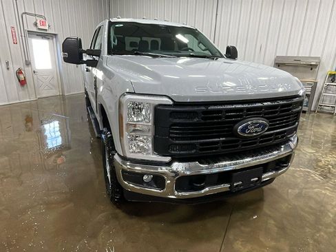 New 2026 Ford F250 XL w/ XL Off-Road Package image 3