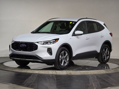 Used 2025 Ford Escape ST-Line Select image 5