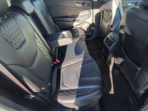 Used 2024 Ford Edge Titanium image 20