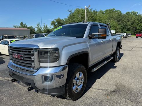 Used 2015 GMC Sierra 3500 SLE w/ SLE Preferred Package AWD/4WD image 2