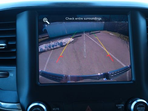 Used 2019 RAM 1500 Laramie image 20