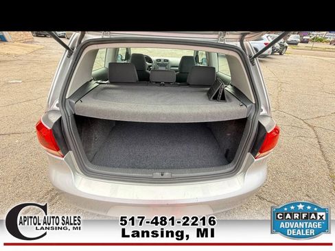 Used 2012 Volkswagen Golf 2-Door FWD image 16
