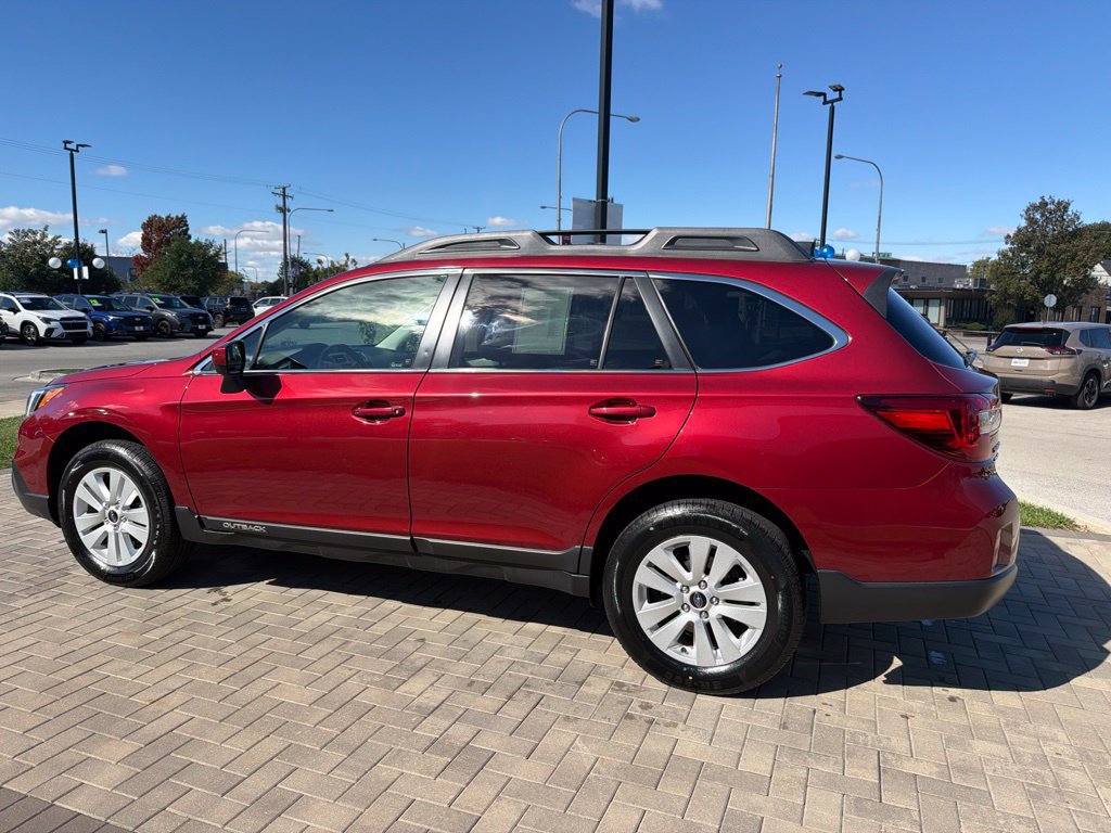 Used 2017 Subaru Outback 2.5i Premium AWD/4WD image 10