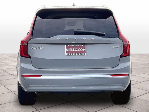 New 2026 Volvo XC90 T8 Ultra w/ Protection Package Premier image 6