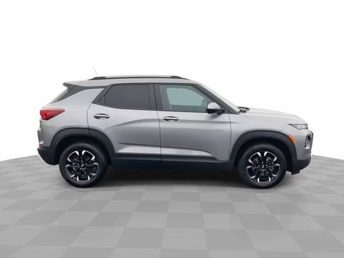 Certified 2023 Chevrolet TrailBlazer LT w/ Convenience Package AWD/4WD image 9