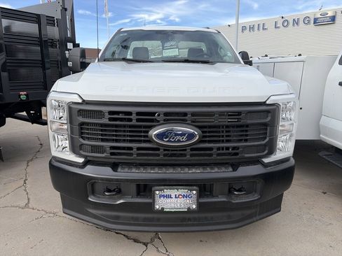 Used 2025 Ford F250 XLT image 2