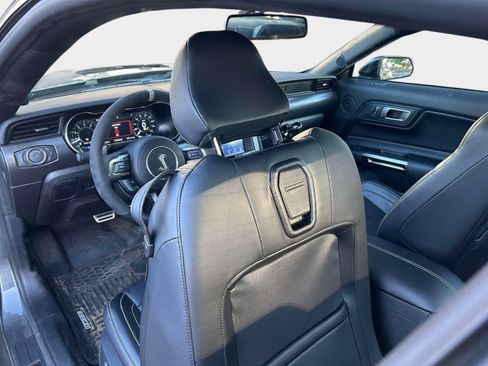 Used 2021 Ford Mustang Shelby GT500 w/ Technology Package RWD image 14
