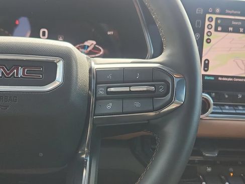 Used 2024 GMC Canyon AT4 w/ AT4 Premium Package AWD/4WD image 15