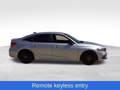 Used 2024 Honda Civic Sport image 5