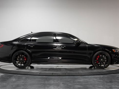 Used 2023 Audi S8 4.0T quattro image 19