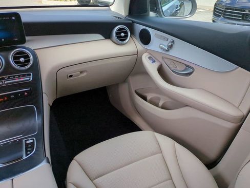 Used 2022 Mercedes-Benz GLC 300 GLC 300 image 17