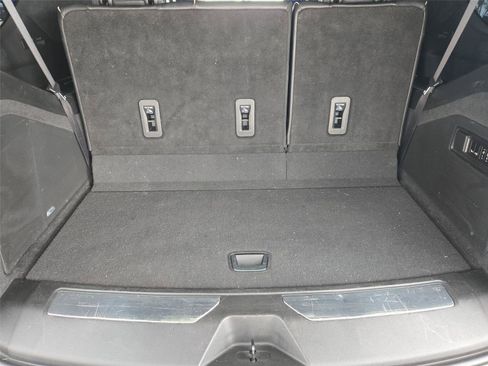 Used 2022 Cadillac Escalade Sport Platinum w/ Heavy-Duty Trailer Package AWD/4WD image 30
