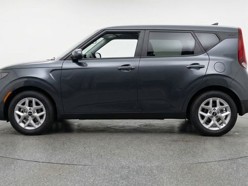 Used 2025 Kia Soul LX w/ LX Technology Package FWD image 5