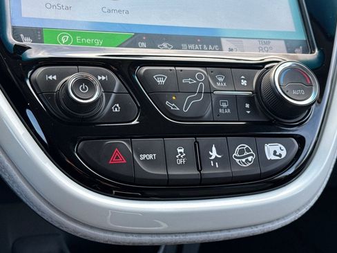 Used 2017 Chevrolet Bolt Premier image 21