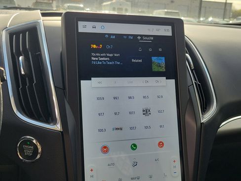 Used 2023 Ford Edge Titanium AWD/4WD image 26