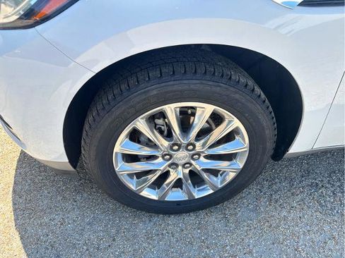 Used 2021 Buick Enclave Essence w/ Sound and Sites Package FWD image 12