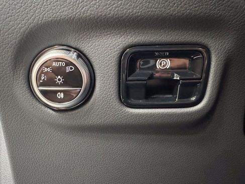 Used 2024 Mercedes-Benz EQE AMG 4MATIC SUV image 10