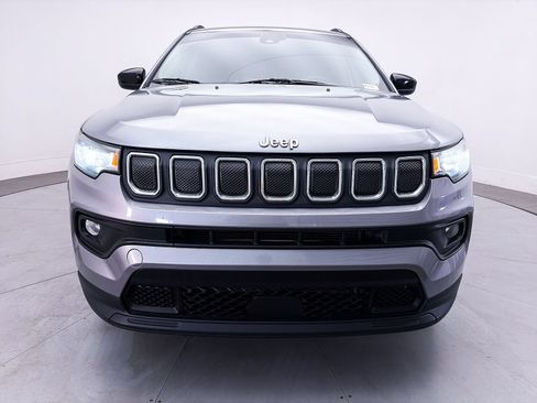 Used 2022 Jeep Compass Latitude FWD image 10