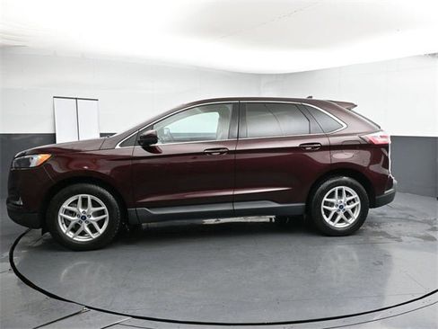 Used 2022 Ford Edge SEL w/ Convenience Package image 9