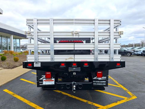 New 2026 GMC Sierra 3500 Pro w/ Convenience Package RWD image 7