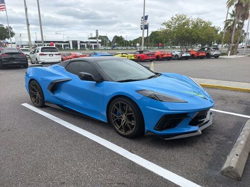 Used 2022 Chevrolet Corvette Stingray Premium Conv w/ Z51 Performance Package RWD image 3