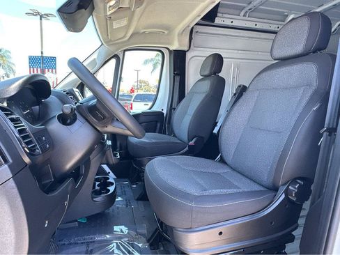 Used 2023 RAM ProMaster 2500 FWD image 8