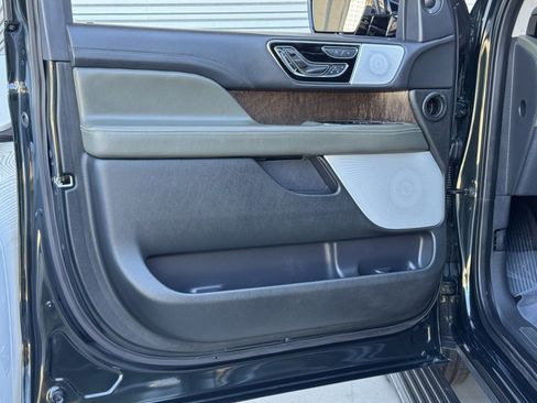 Used 2023 Lincoln Navigator Black Label image 21