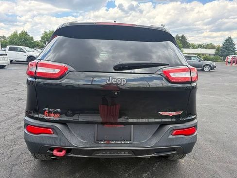 Used 2016 Jeep Cherokee Trailhawk AWD/4WD image 6