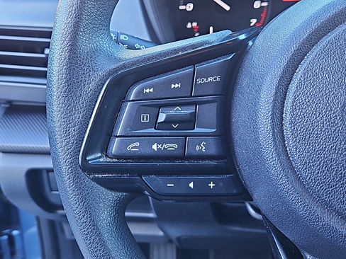 Used 2024 Subaru Crosstrek 2.0i image 11