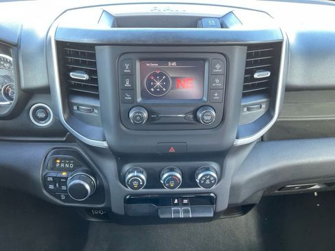 Used 2022 RAM 1500 Big Horn AWD/4WD image 11