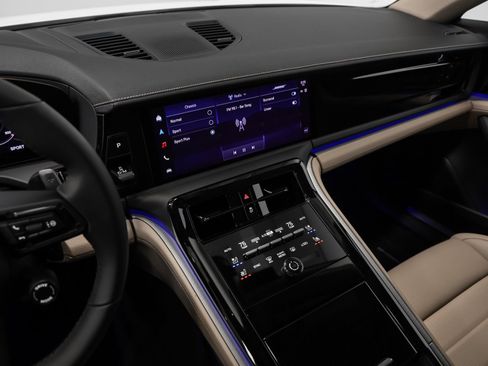 New 2026 Porsche Panamera 4 image 37