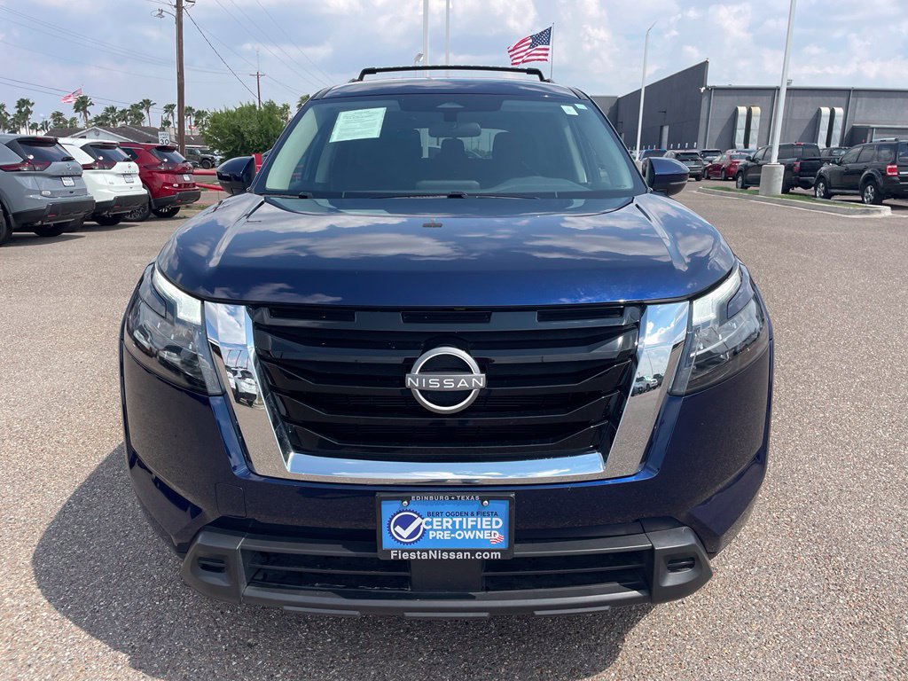 Certified 2025 Nissan Pathfinder SV w/ Cargo Package FWD image 2