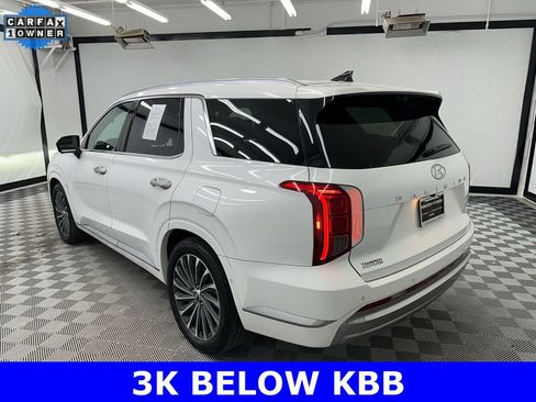 Used 2023 Hyundai Palisade Calligraphy image 3