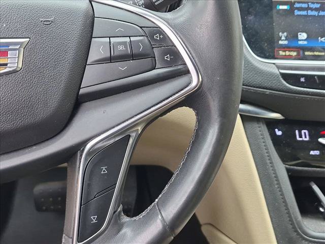 Used 2018 Cadillac XT5 Luxury w/ Driver Awareness Package AWD/4WD image 12