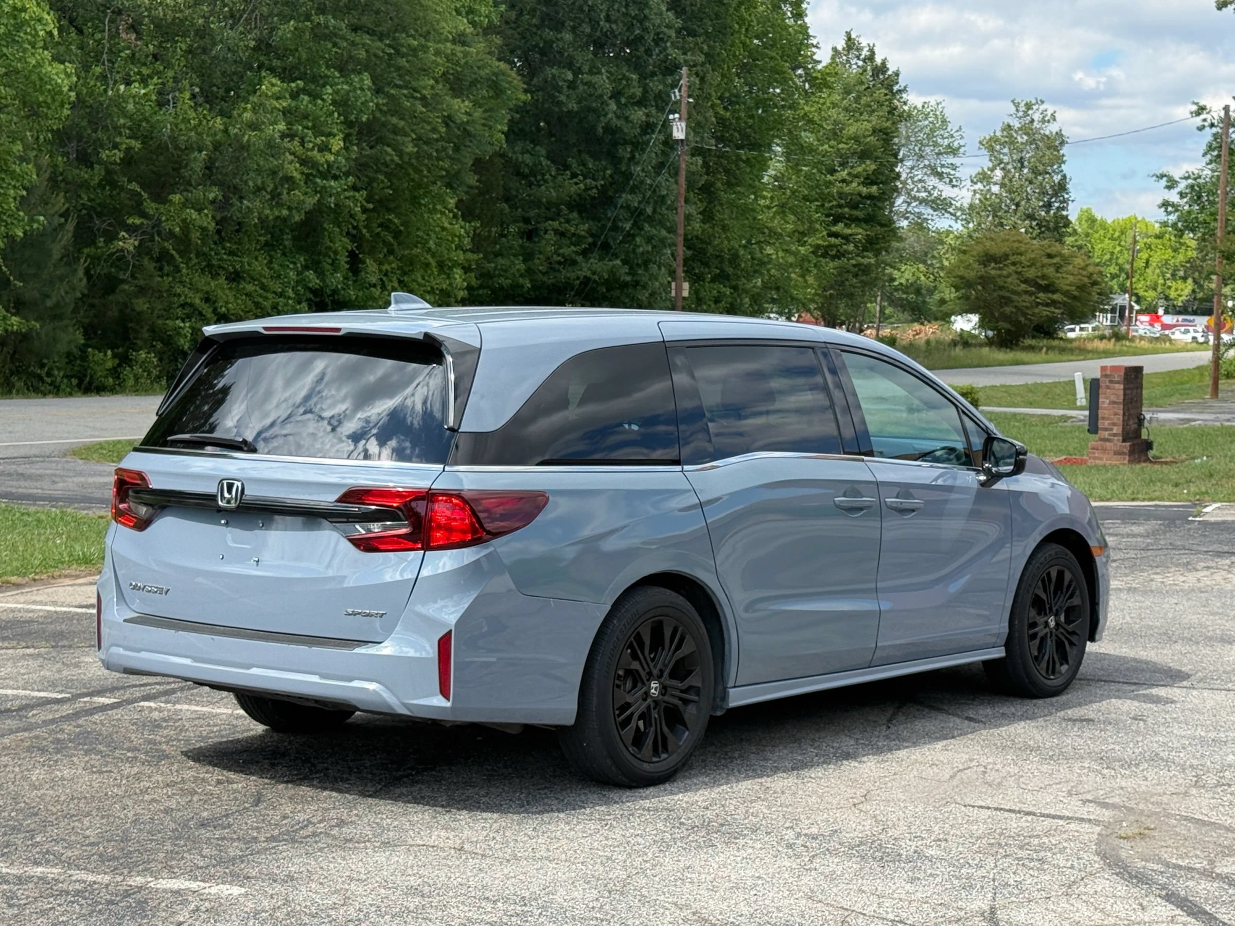 Used 2025 Honda Odyssey Sport-L image 4