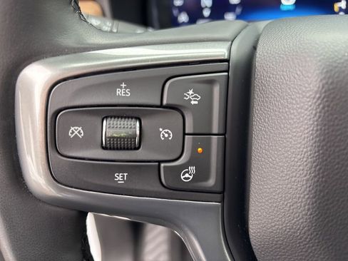 Used 2024 Chevrolet Tahoe Premier AWD/4WD image 18