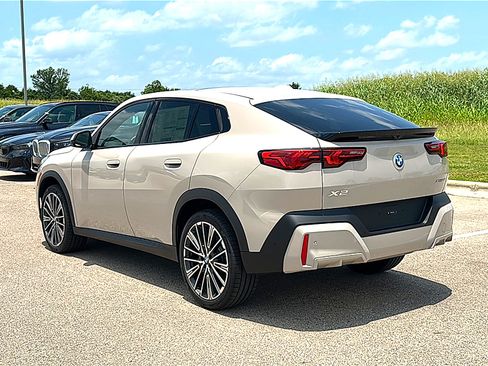 New 2026 BMW X2 xDrive28i w/ Technology Package AWD/4WD image 6
