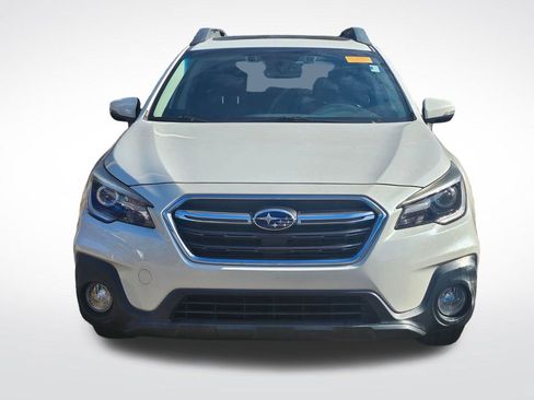 Used 2019 Subaru Outback 2.5i Limited w/ Popular Package #2 image 2