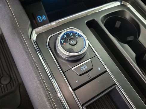 Used 2022 Ford Expedition XLT image 27