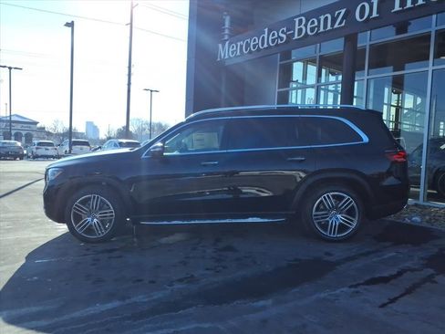 Used 2026 Mercedes-Benz GLS 450 4MATIC image 3