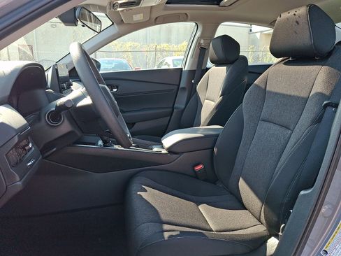 Used 2025 Honda Accord SE image 13