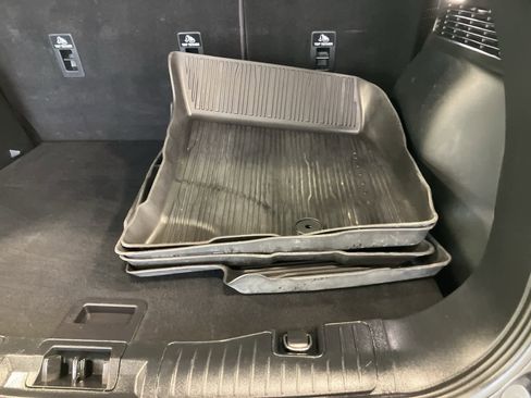 Certified 2020 Ford Escape SEL image 33