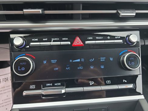 Certified 2026 Hyundai Santa Fe SEL image 22